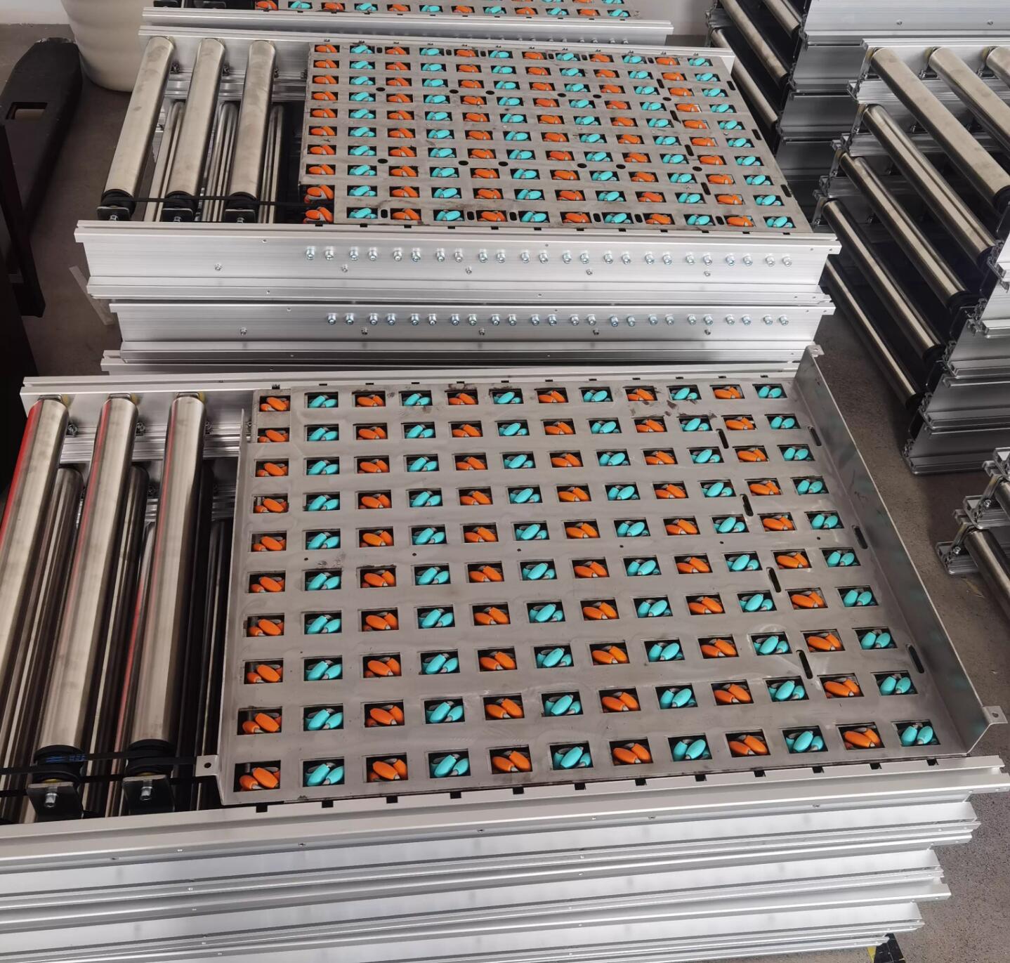 M&oacute;dulo clasificador de ruedas mecanum con accionamiento de rodillos de accionamiento por motor CC