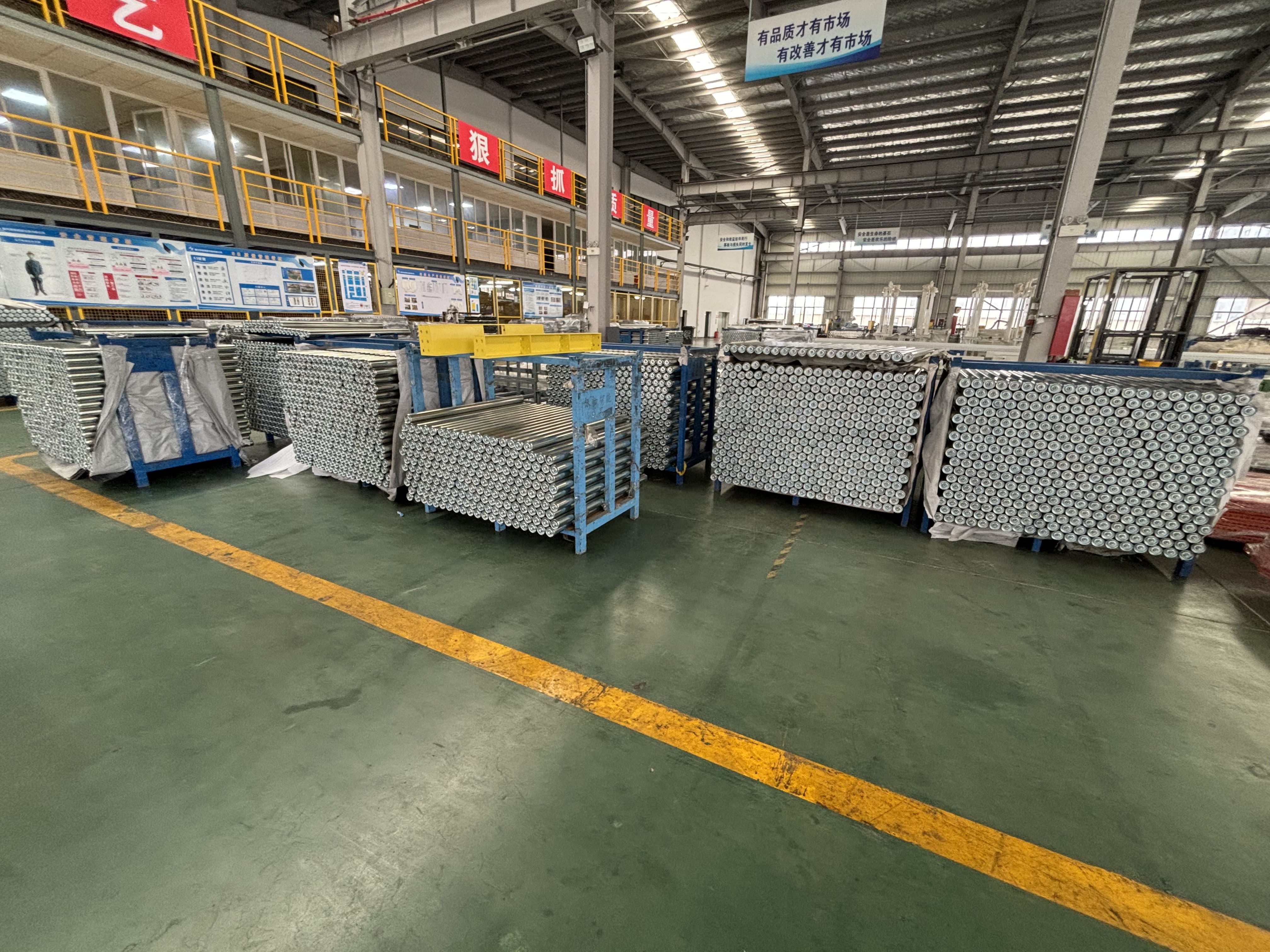 rodillo de gravedad para riel de flujo de paletas